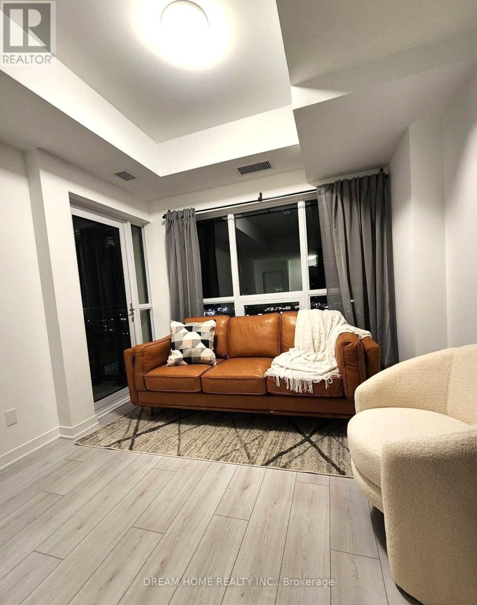 804 - 407 Dundas Street W, Oakville, Ontario  L6M 4M2 - Photo 4 - W13701910