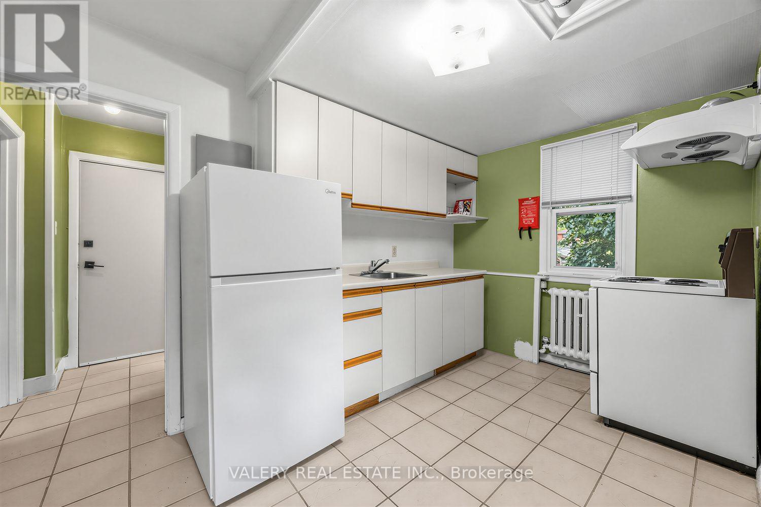 4 - 8 Thirty Third Street, Toronto, Ontario M8W 3G8 - Photo 1 - W13701922