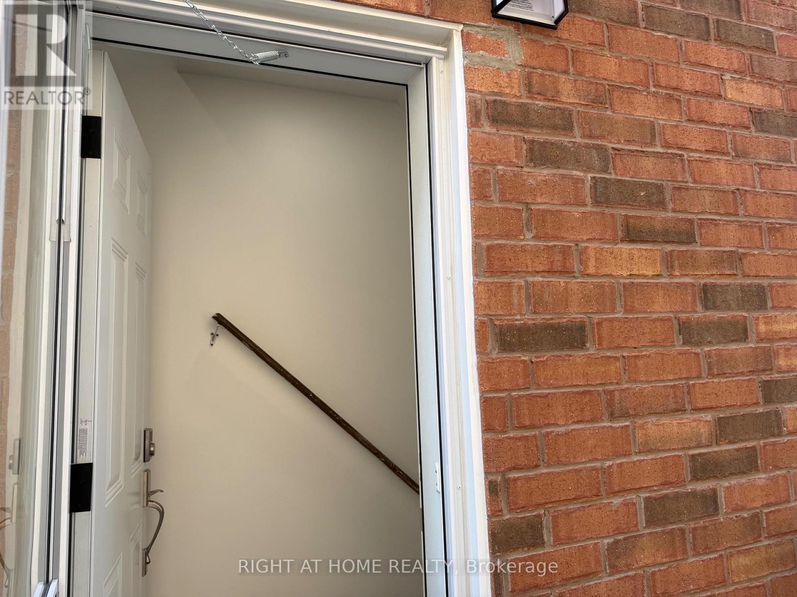 Basement - 4802 Bluefeather Lane, Mississauga, Ontario L5R 0E2 - Photo 4 - W13701928