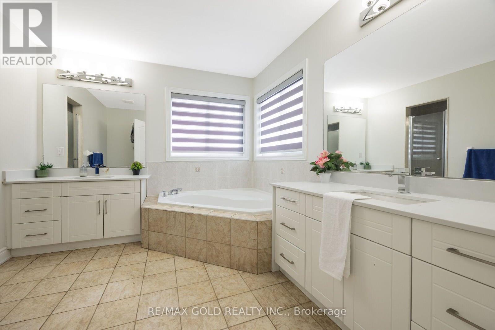 50 Northface Crescent, Brampton, Ontario  L6R 2Y2 - Photo 31 - W13701952