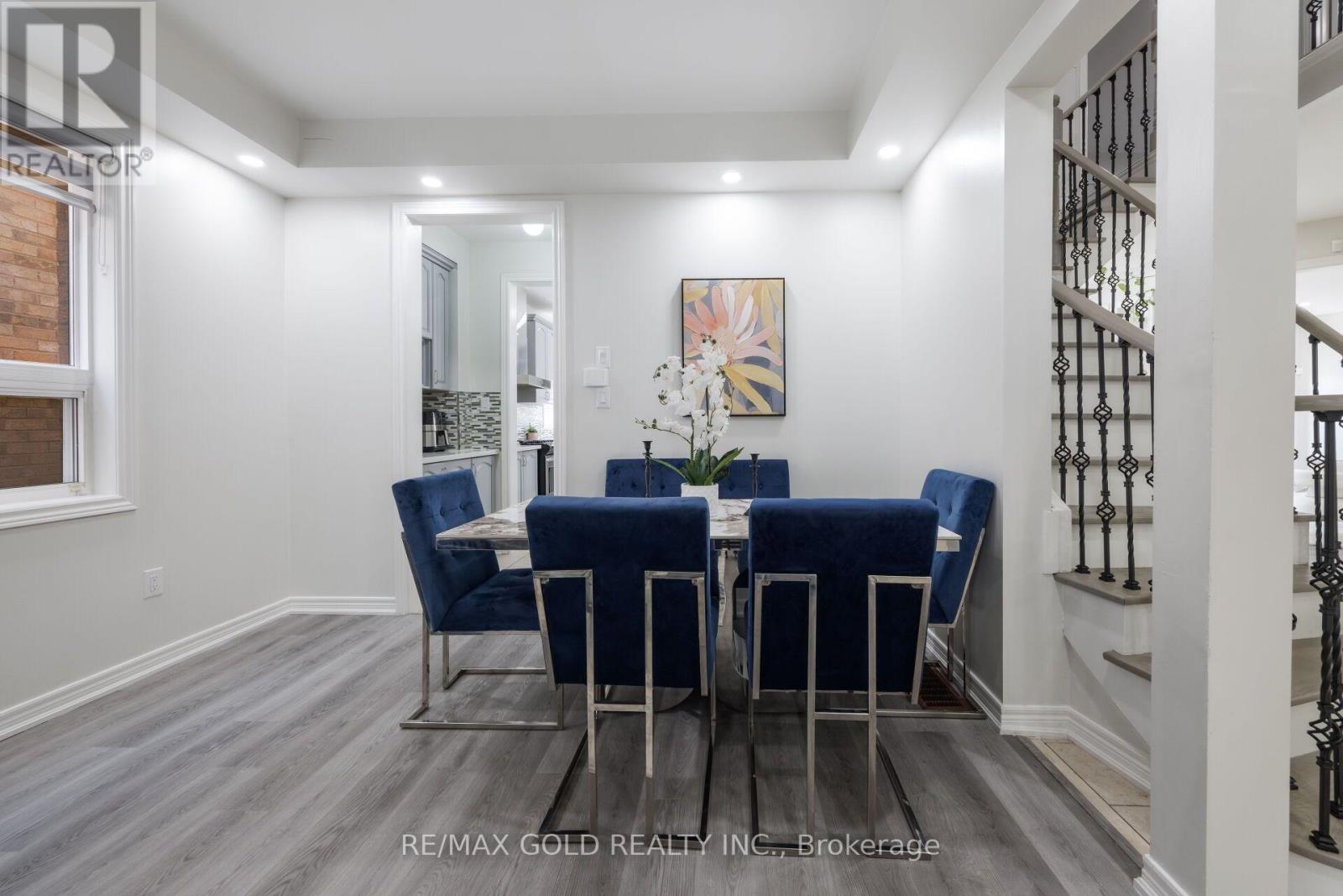 50 Northface Crescent, Brampton, Ontario  L6R 2Y2 - Photo 6 - W13701952