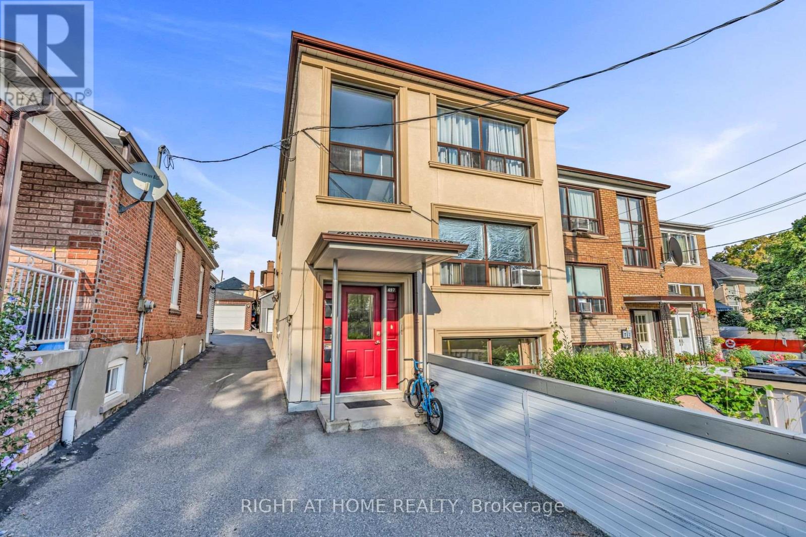 497 Nairn Avenue, Toronto, Ontario  M6E 4J2 - Photo 1 - W13702004