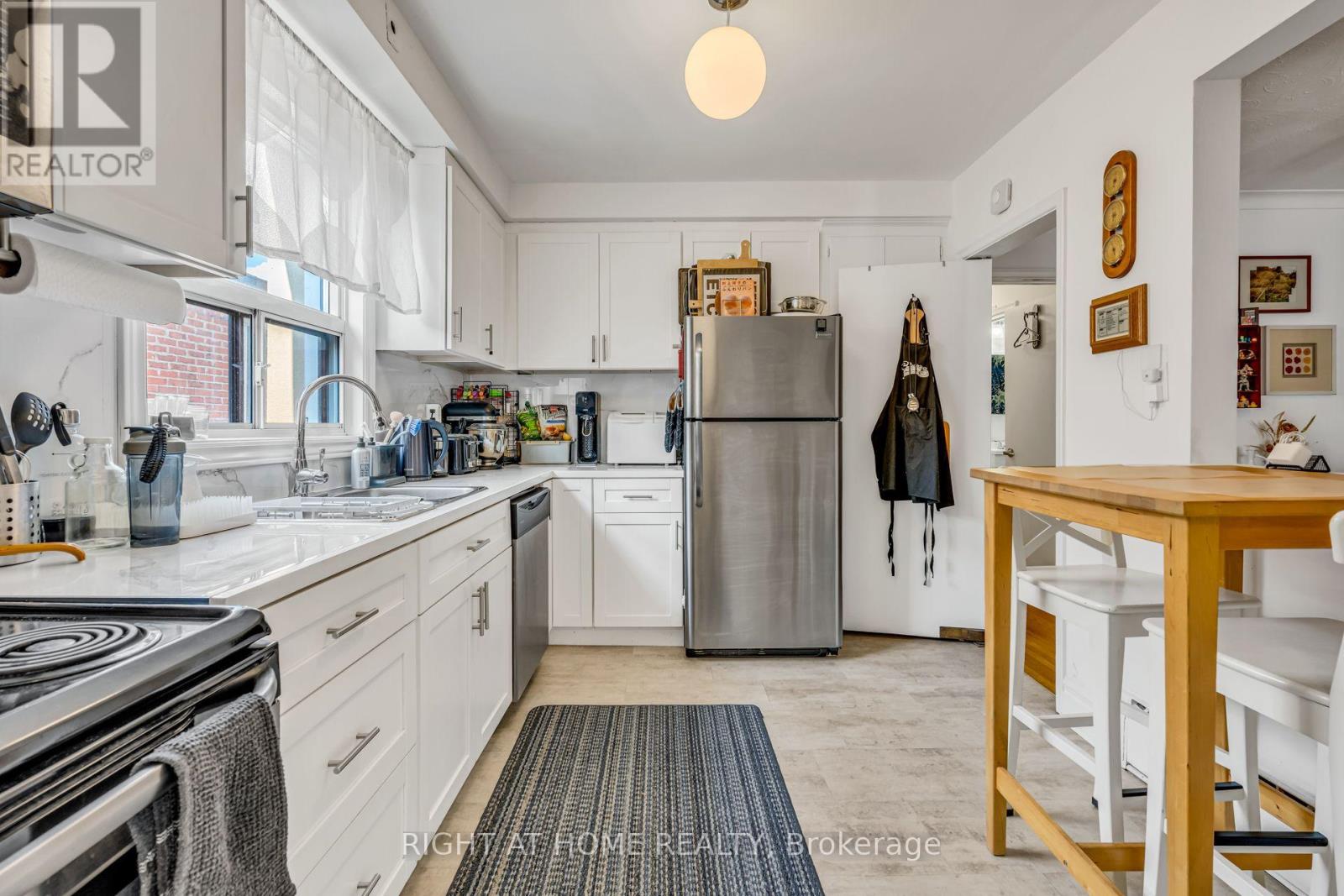 497 Nairn Avenue, Toronto, Ontario  M6E 4J2 - Photo 25 - W13702004