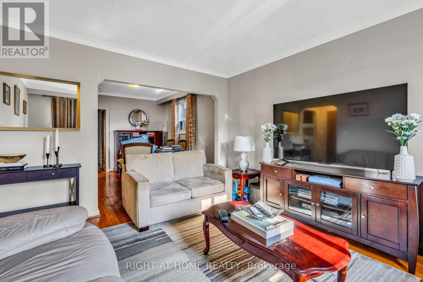 497 Nairn Avenue, Toronto, Ontario  M6E 4J2 - Photo 38 - W13702004