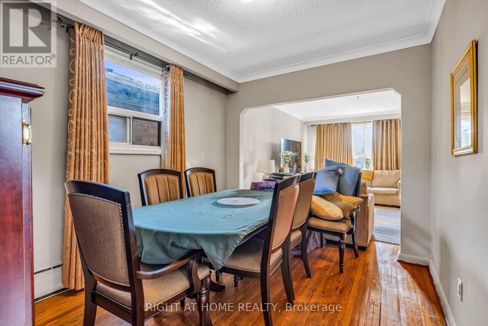 497 Nairn Avenue, Toronto, Ontario  M6E 4J2 - Photo 39 - W13702004