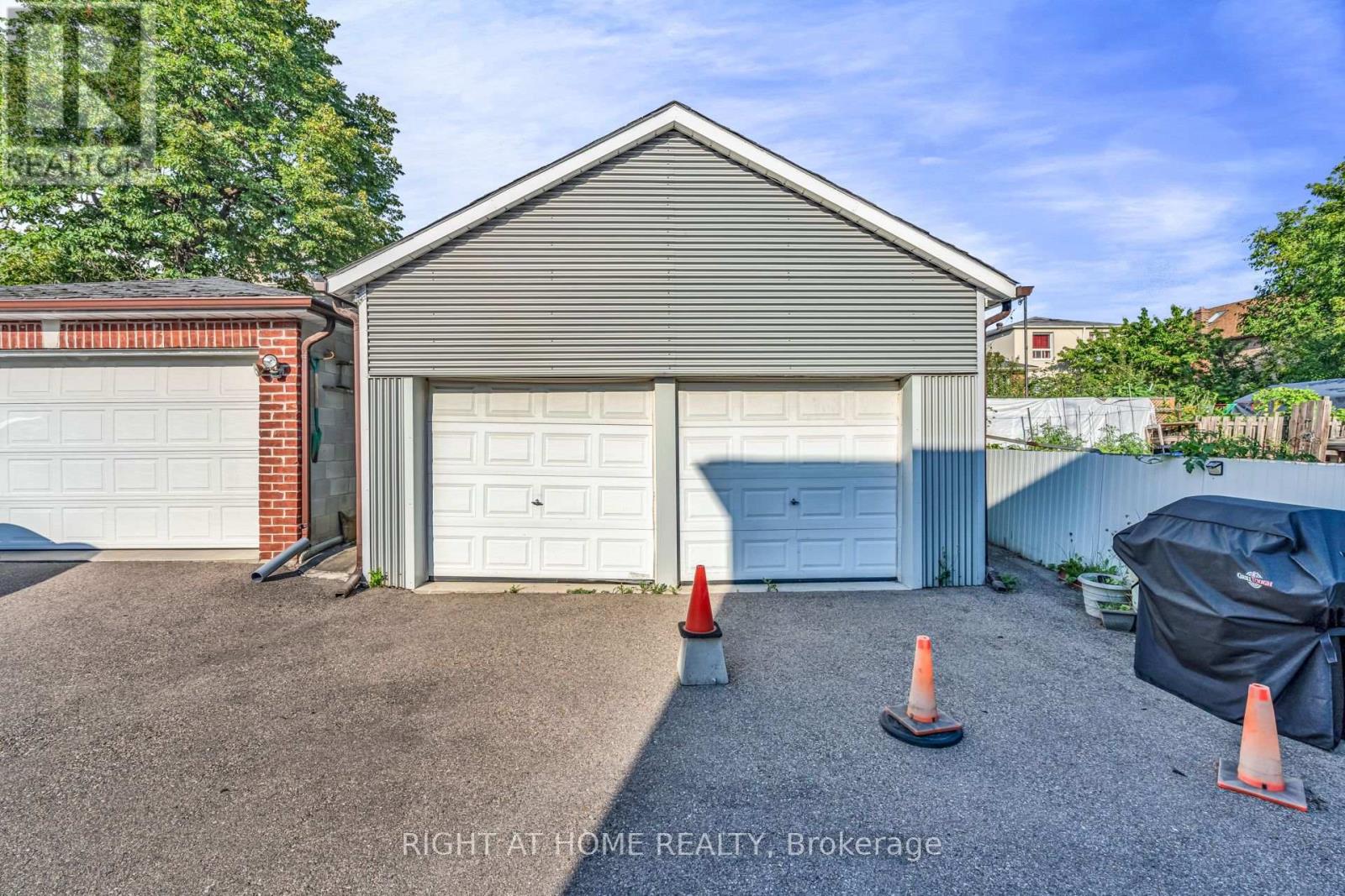 497 Nairn Avenue, Toronto, Ontario  M6E 4J2 - Photo 48 - W13702004