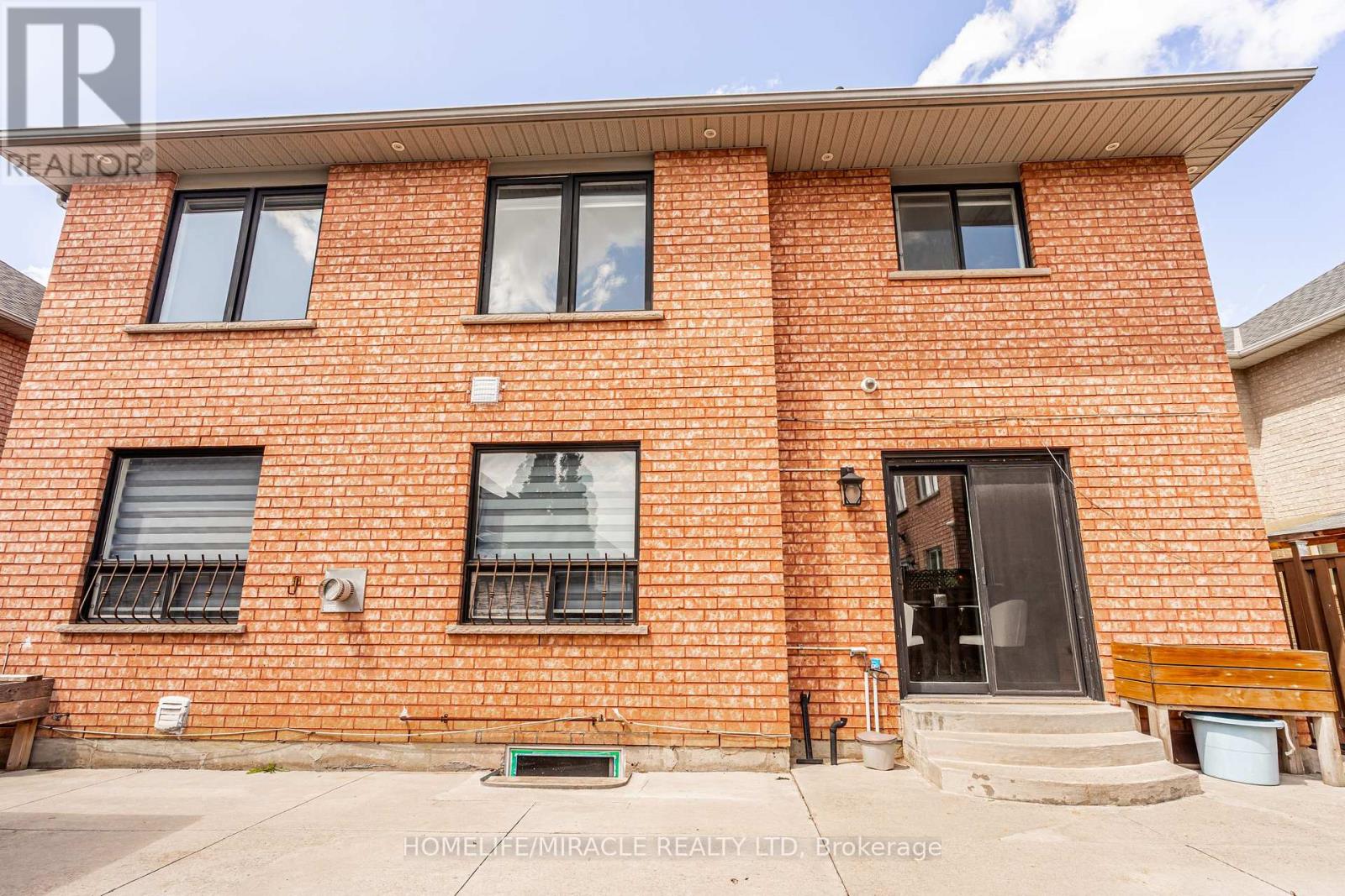 5 Octillo Boulevard, Brampton, Ontario  L6R 2P7 - Photo 47 - W13702010