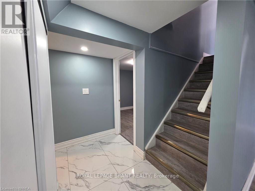 32 Forest Road, Brantford, Ontario  N3S 6W2 - Photo 25 - X13701778