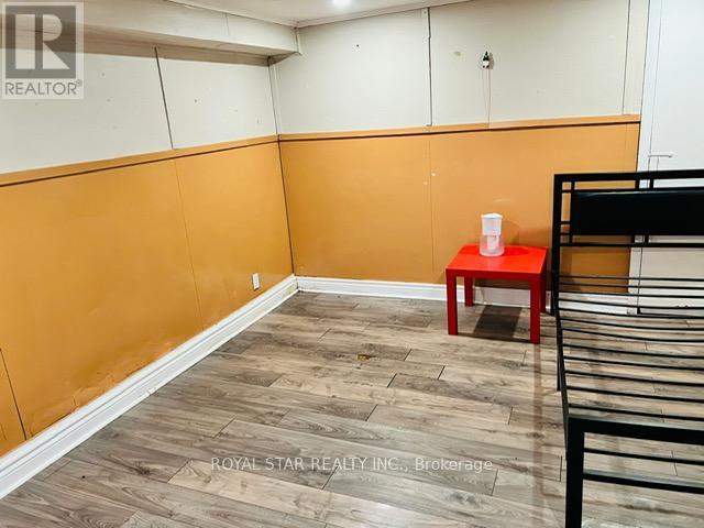 2139 Kingsway Drive, Kitchener, Ontario  N2C 1A1 - Photo 3 - X13701808