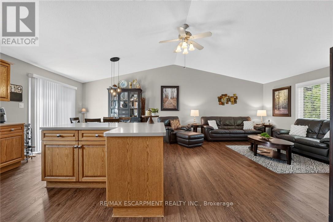 2483 Shurie Road, West Lincoln, Ontario  L0R 2A0 - Photo 11 - X13701826