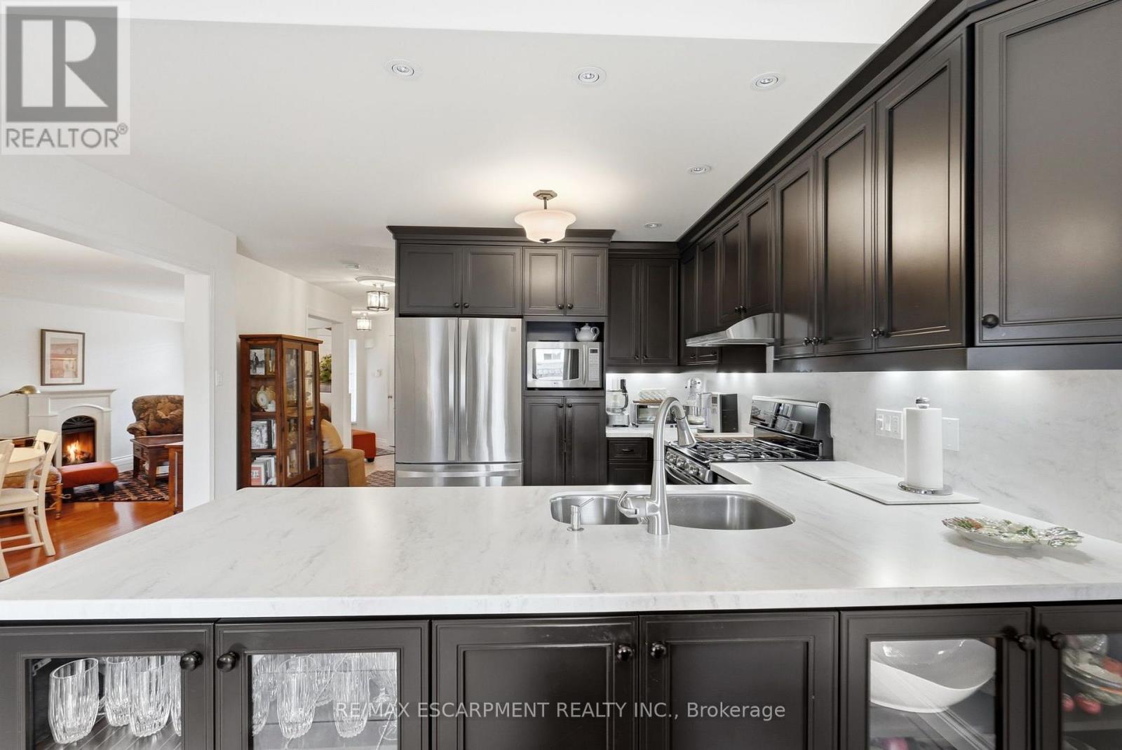 64 Redfern Avenue, Hamilton, Ontario  L9C 7S4 - Photo 15 - X13701918