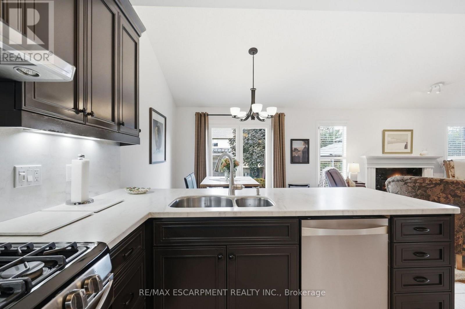 64 Redfern Avenue, Hamilton, Ontario  L9C 7S4 - Photo 17 - X13701918