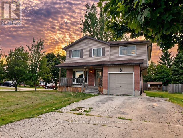 56 EDWARD STREET, Mapleton, Ontario