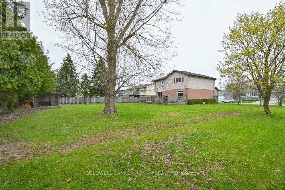 56 Edward Street, Mapleton, Ontario  N0G 1P0 - Photo 19 - X13701976