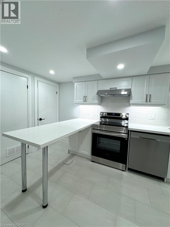 26 Greyfriar Drive Unit# 2, Hamilton, Ontario  L9C 4S2 - Photo 17 - 40857576