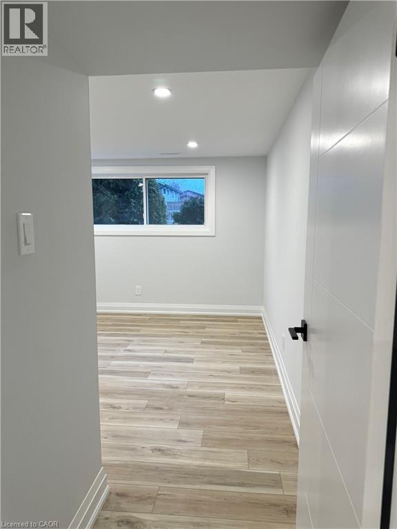 26 Greyfriar Drive Unit# 2, Hamilton, Ontario  L9C 4S2 - Photo 25 - 40857576