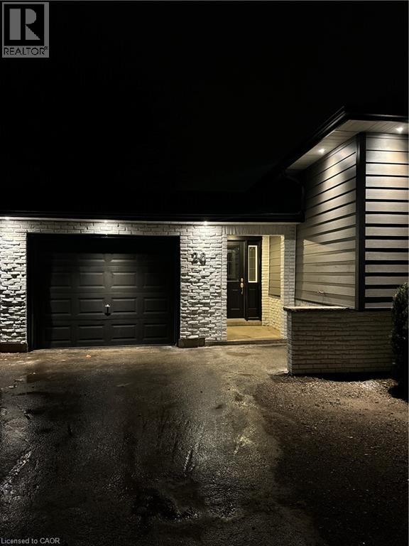 26 Greyfriar Drive Unit# 2, Hamilton, Ontario  L9C 4S2 - Photo 3 - 40857576