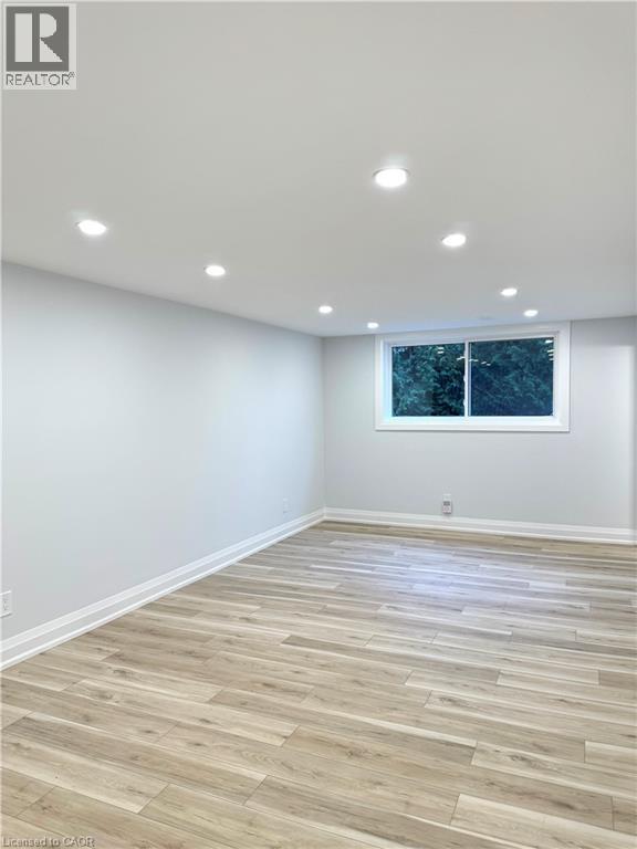 26 Greyfriar Drive Unit# 2, Hamilton, Ontario  L9C 4S2 - Photo 7 - 40857576