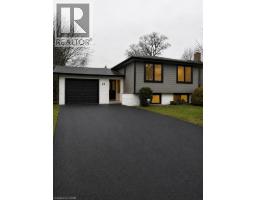 26 GREYFRIAR Drive Unit# 2, Hamilton, Ontario