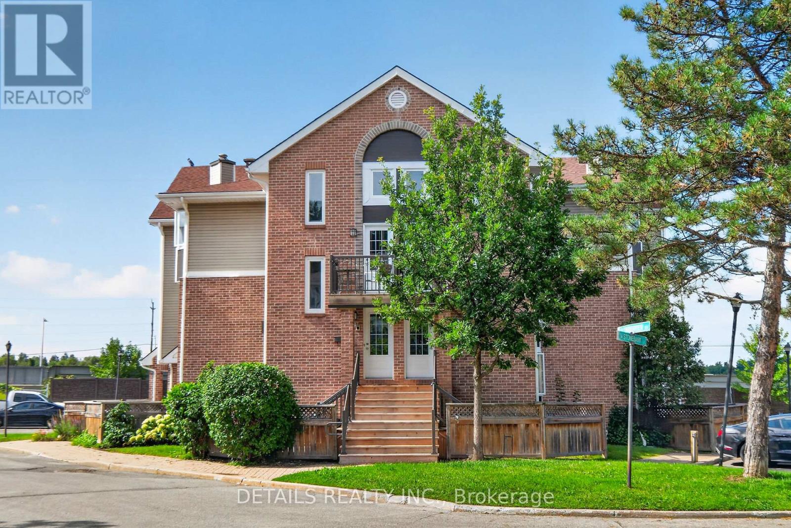 7 - 1 STONEBANK CRESCENT, Ottawa, Ontario