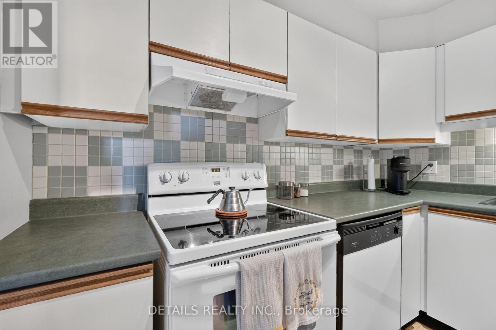 7 - 1 Stonebank Crescent, Ottawa, Ontario  K2H 9M3 - Photo 20 - X13693984