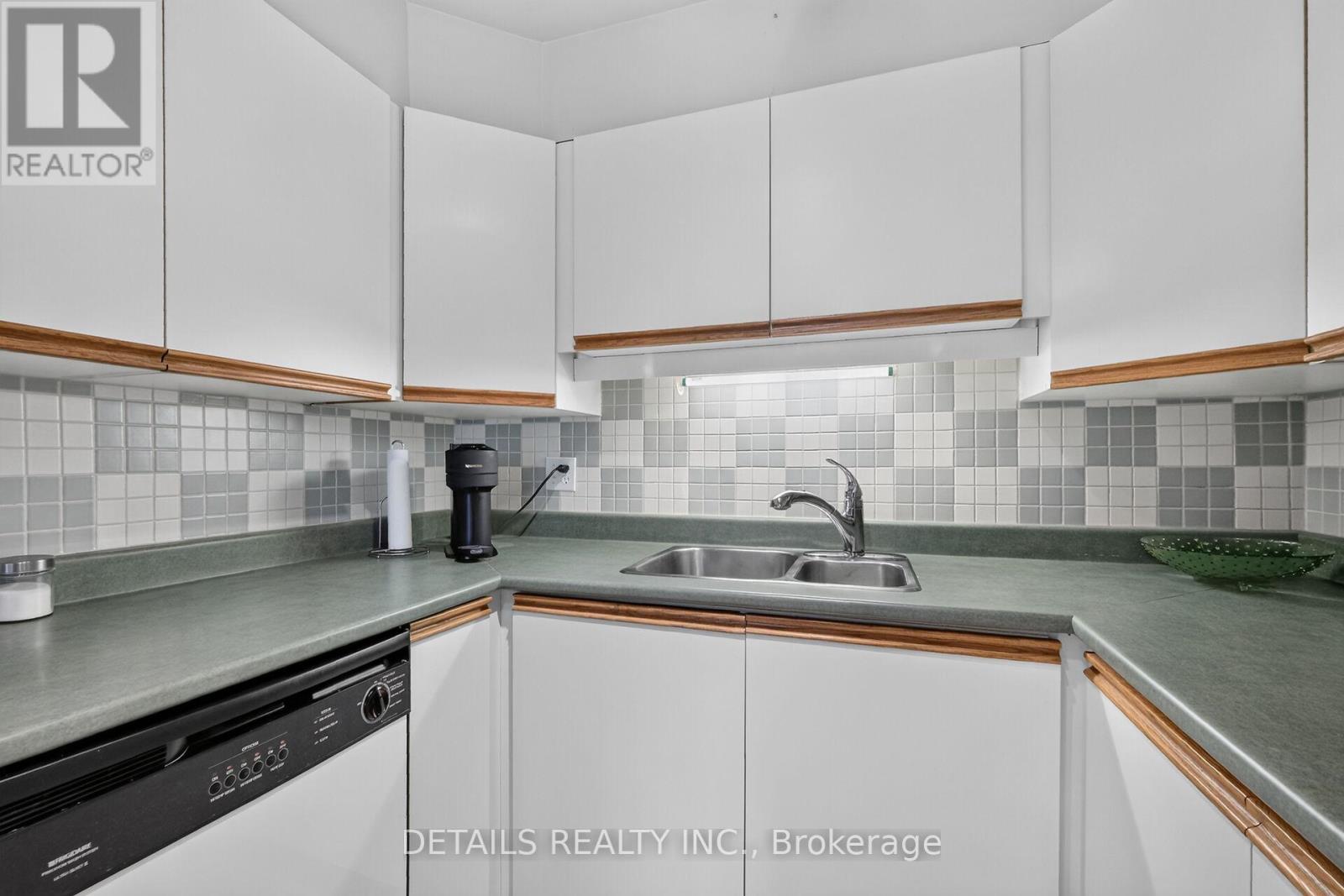 7 - 1 Stonebank Crescent, Ottawa, Ontario  K2H 9M3 - Photo 24 - X13693984