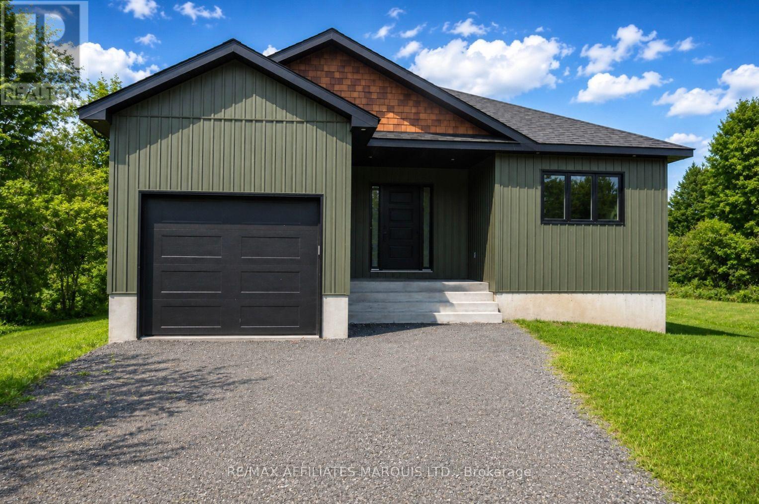 21477 Macgregor Drive, South Glengarry, Ontario  K0C 1E0 - Photo 1 - X13423590