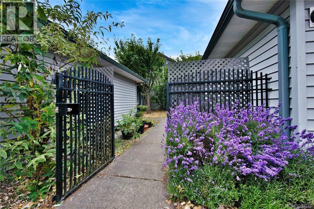 202 211 Victoria Rd, Nanaimo, British Columbia  V9R 4P7 - Photo 3 - 1047333