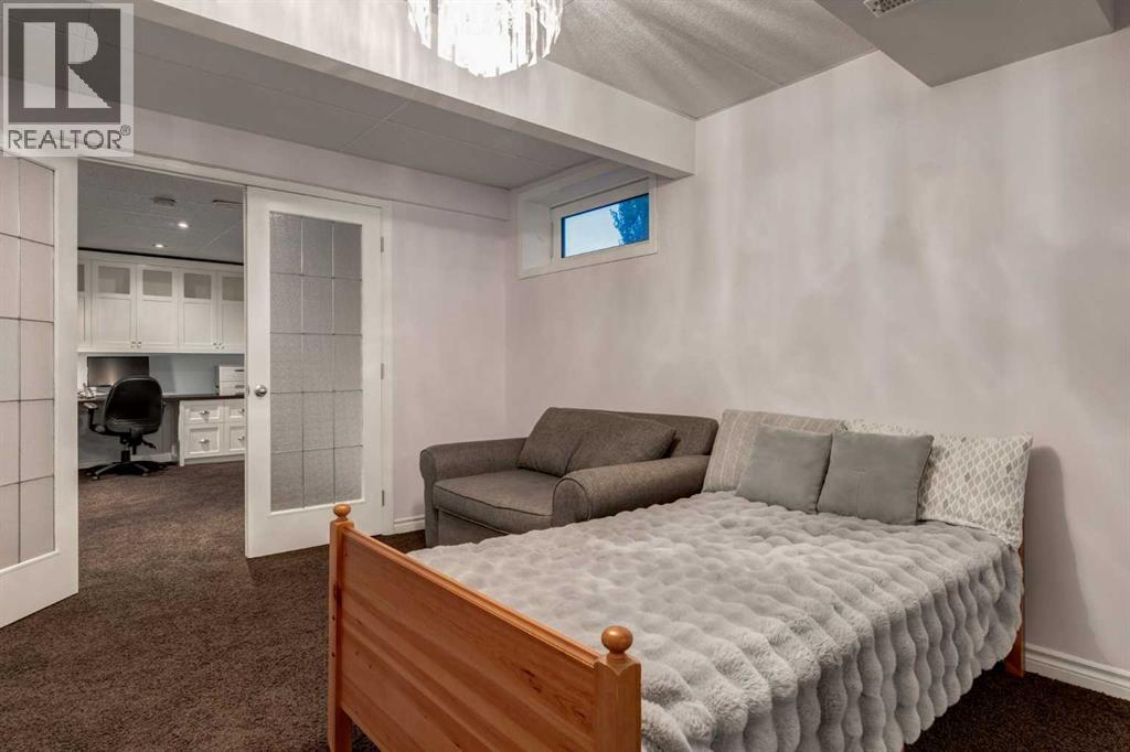 331 Sierra Madre Court SW, Calgary, Alberta T3H 3G7 - Photo 31 - A2338758