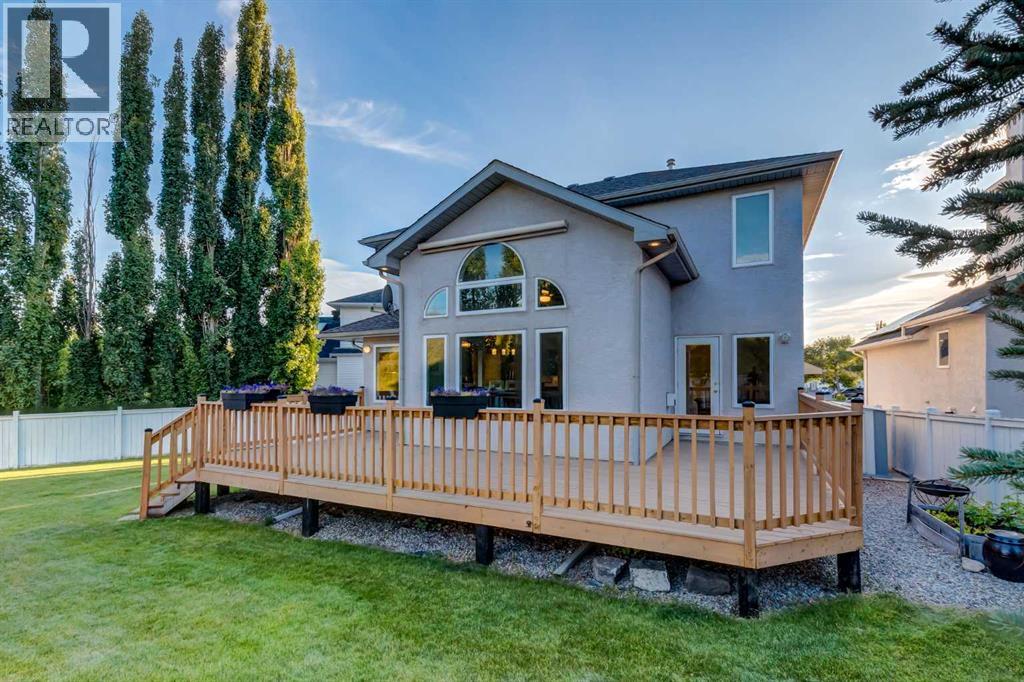 331 Sierra Madre Court SW, Calgary, Alberta T3H 3G7 - Photo 36 - A2338758