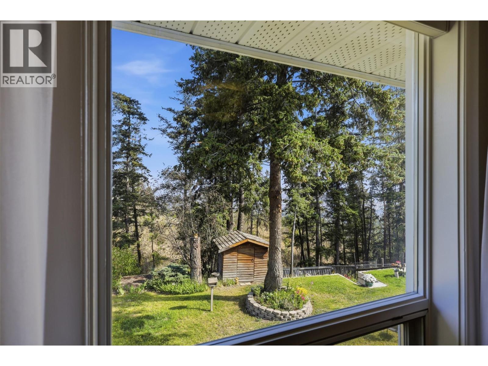 294 Robson Drive, Kamloops, British Columbia  V2E 1W1 - Photo 35 - 10395762