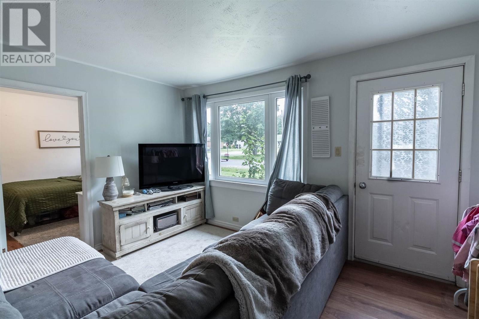 100 Amy Ave, Sault Ste. Marie, Ontario  P6B 3X6 - Photo 17 - SM261855