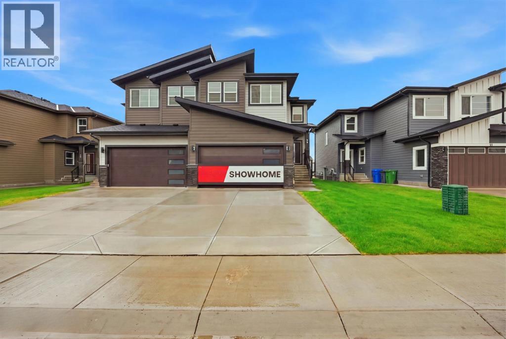 30 Waterford Mews, Chestermere, Alberta  T1X 3B4 - Photo 1 - A2338957