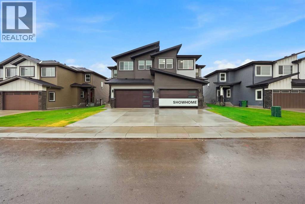 30 Waterford Mews, Chestermere, Alberta  T1X 3B4 - Photo 3 - A2338957
