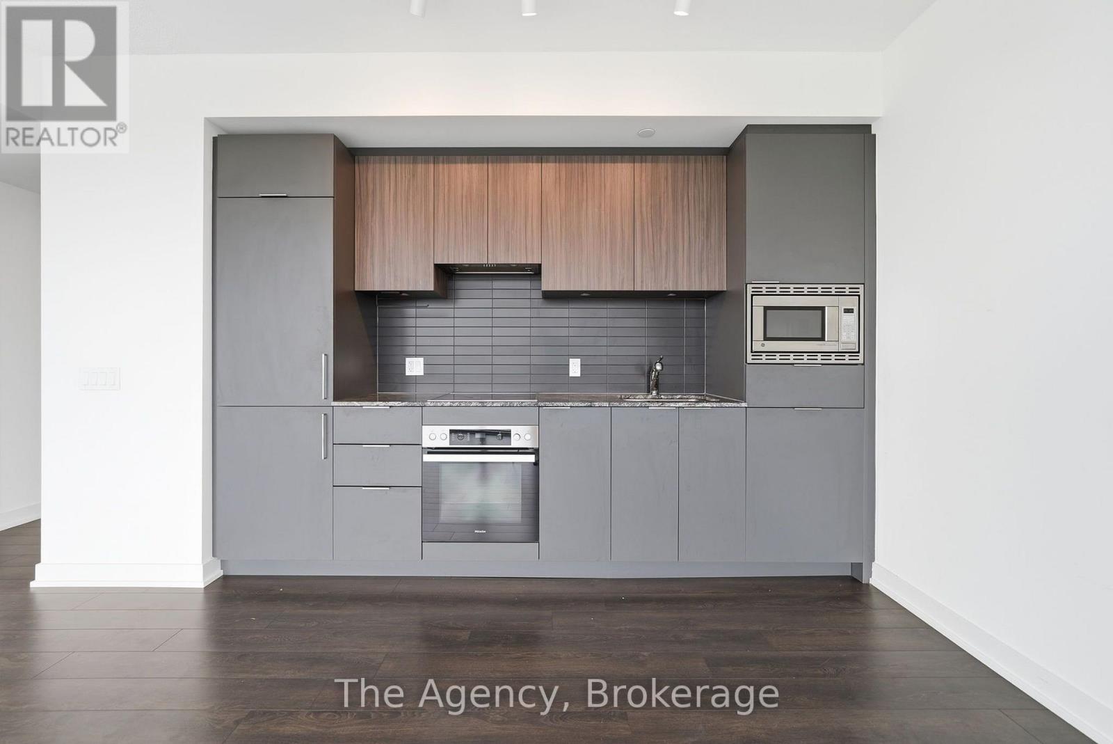 2604 - 50 O'neill Road, Toronto, Ontario  M3C 0R1 - Photo 15 - C13702072