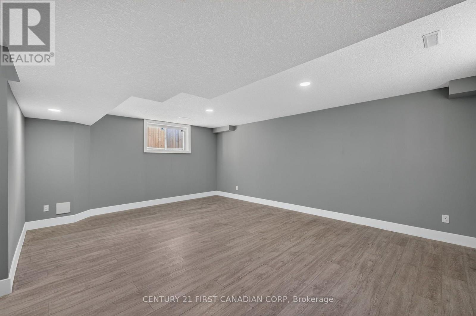 362 Edgevalley Road, London East, Ontario  N5V 0C3 - Photo 30 - X13702014
