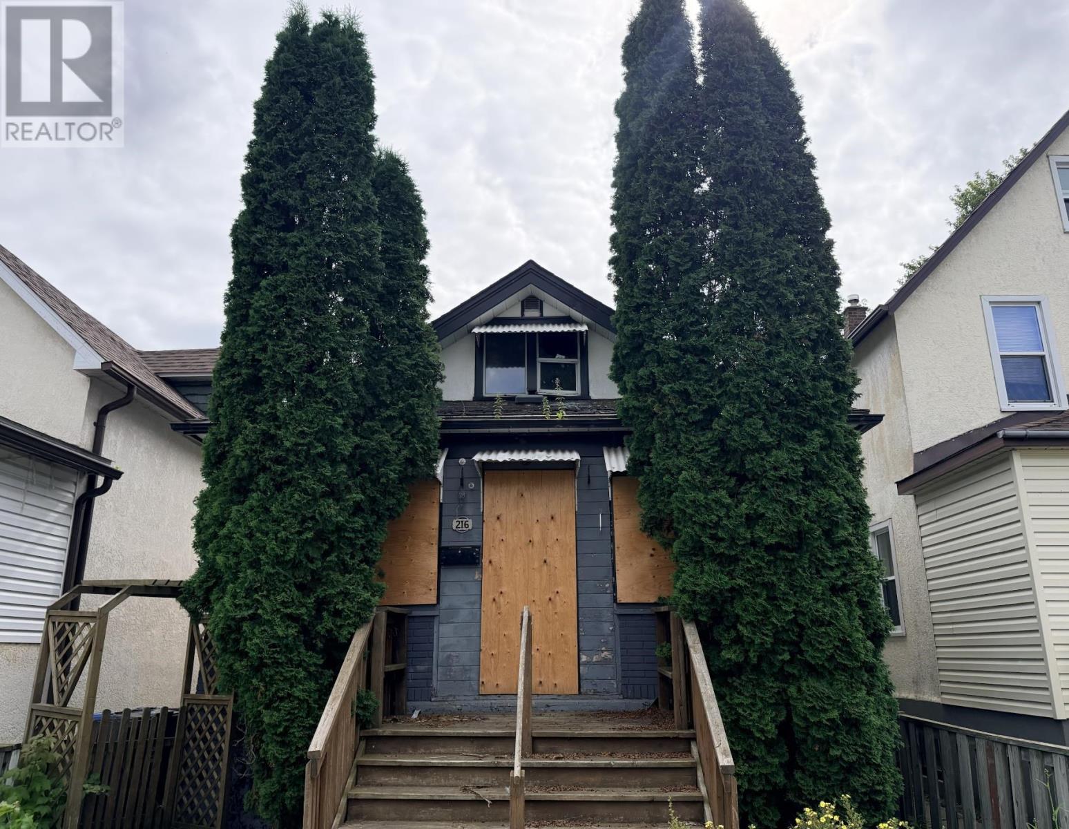 216 Rowand ST, Thunder Bay, Ontario