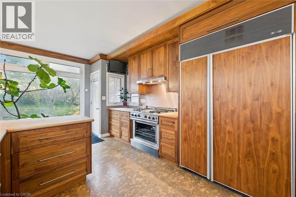 500 Watson Parkway S, Guelph, Ontario  N1L 0N9 - Photo 7 - 40823846