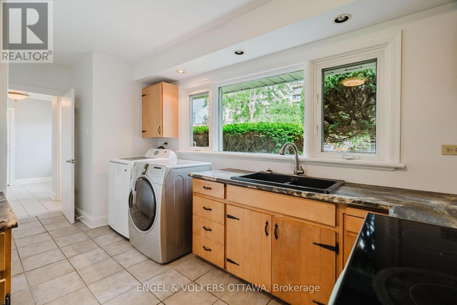 1994 Carling Avenue, Ottawa, Ontario  K2A 1G1 - Photo 16 - X13702066