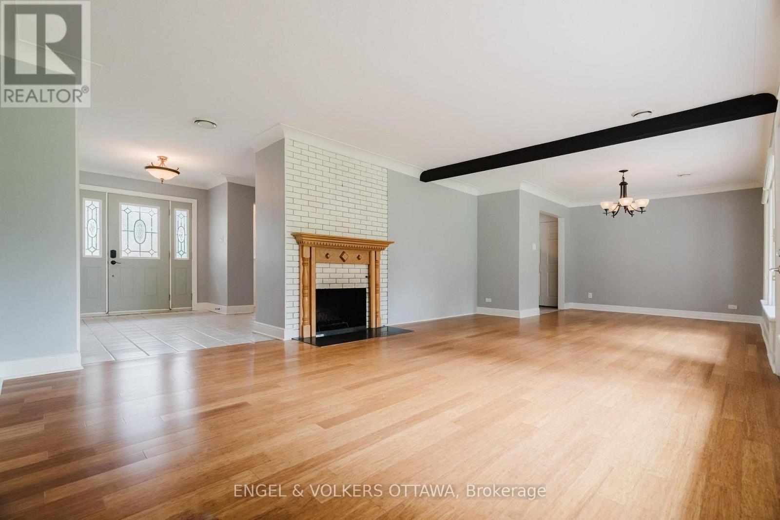 1994 Carling Avenue, Ottawa, Ontario  K2A 1G1 - Photo 5 - X13702066