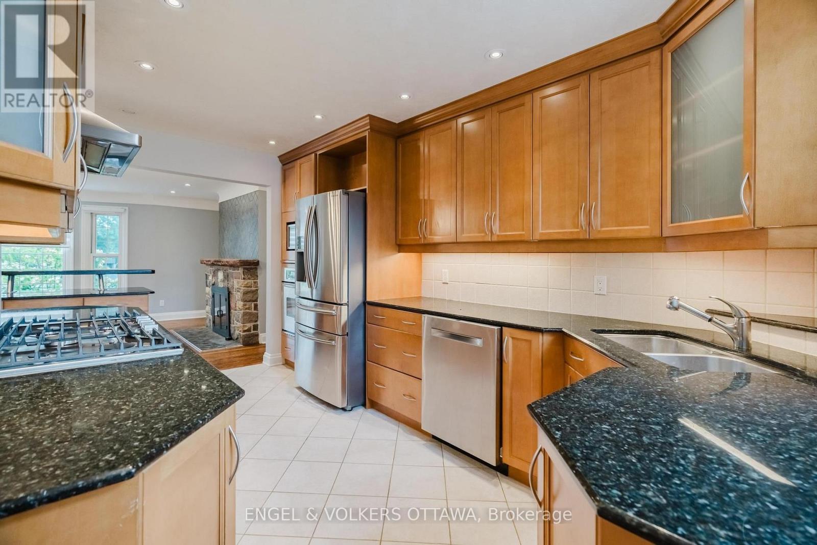 1988 Carling Avenue, Ottawa, Ontario  K2A 1G1 - Photo 13 - X13702080
