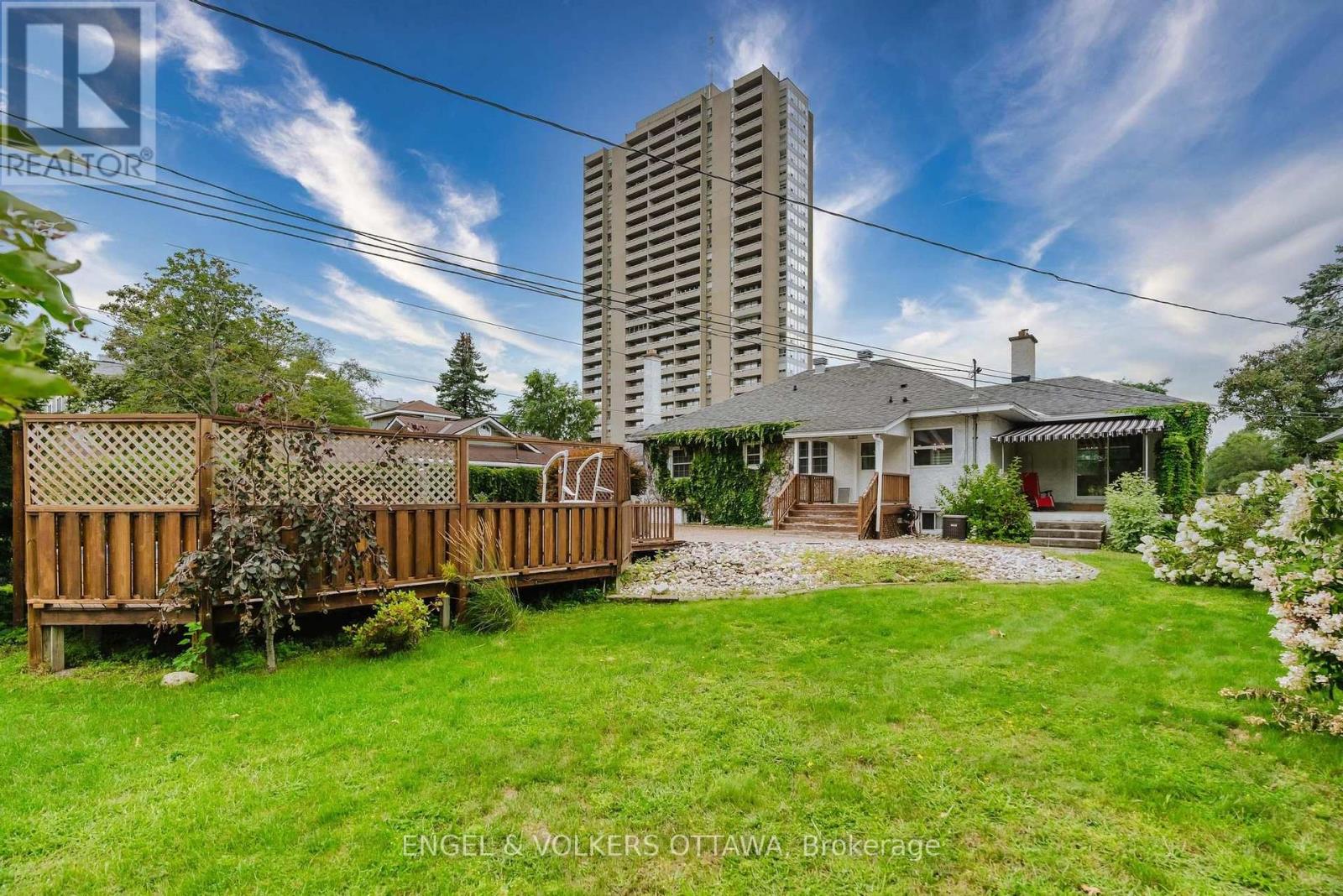 1988 Carling Avenue, Ottawa, Ontario  K2A 1G1 - Photo 46 - X13702080