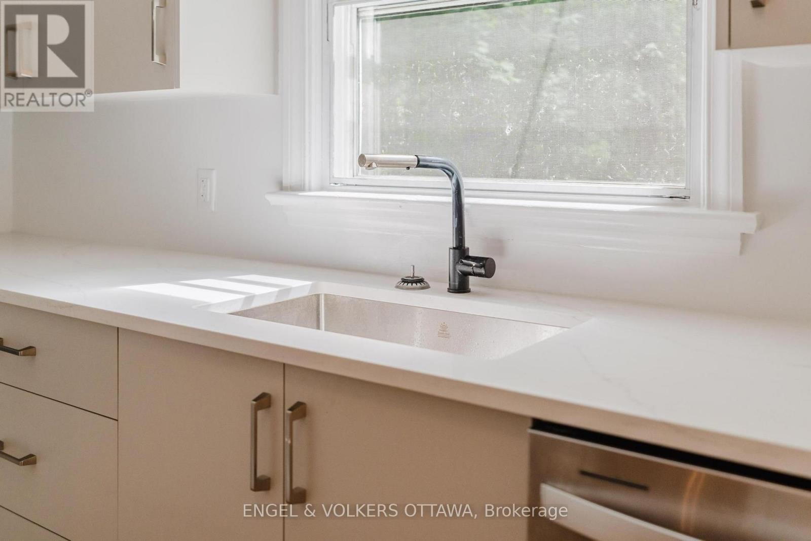 2028 Carling Avenue, Ottawa, Ontario  K2A 1G2 - Photo 20 - X13702092
