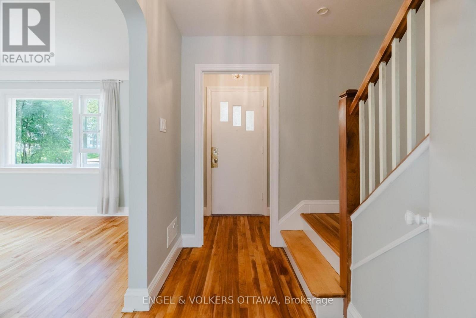 2028 Carling Avenue, Ottawa, Ontario  K2A 1G2 - Photo 5 - X13702092