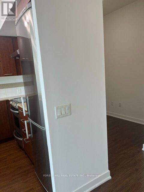 2010 - 320 Tweedsmuir Avenue, Toronto, Ontario M5P 2Y3 - Photo 11 - C13702048