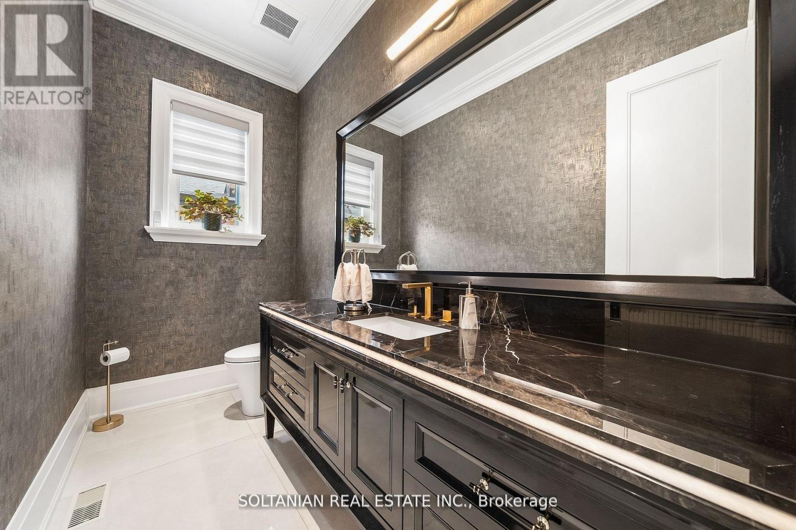 319 Betty Ann Drive, Toronto, Ontario M2R 1B4 - Photo 37 - C13702144