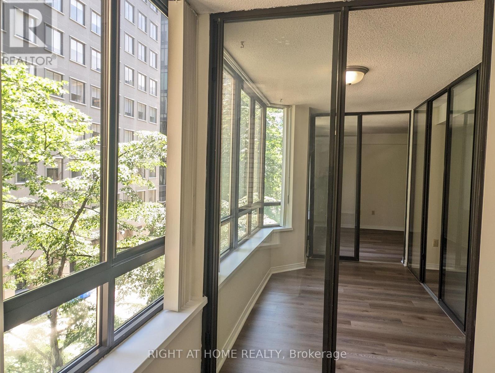 404 - 280 Simcoe Street, Toronto, Ontario  M5T 2Y5 - Photo 16 - C13702150