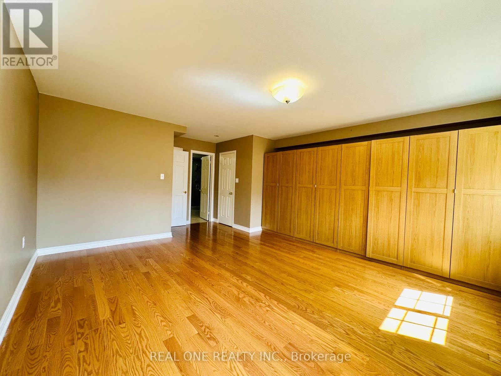 104 Revelstoke Crescent, Richmond Hill, Ontario L4B 4T4 - Photo 12 - N13702076