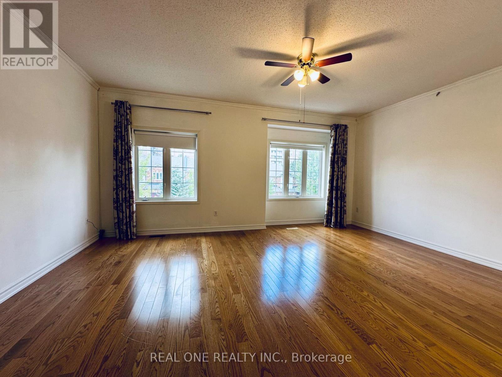 104 Revelstoke Crescent, Richmond Hill, Ontario L4B 4T4 - Photo 15 - N13702076