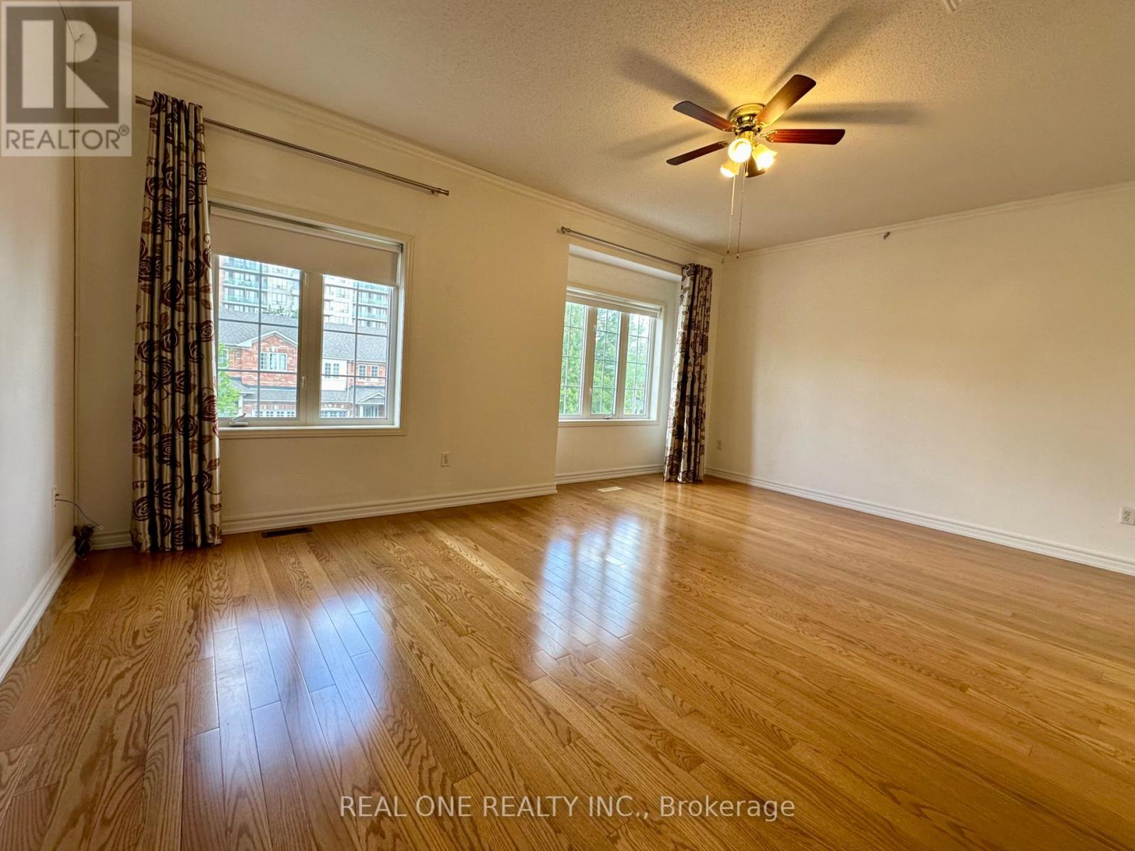 104 Revelstoke Crescent, Richmond Hill, Ontario L4B 4T4 - Photo 16 - N13702076